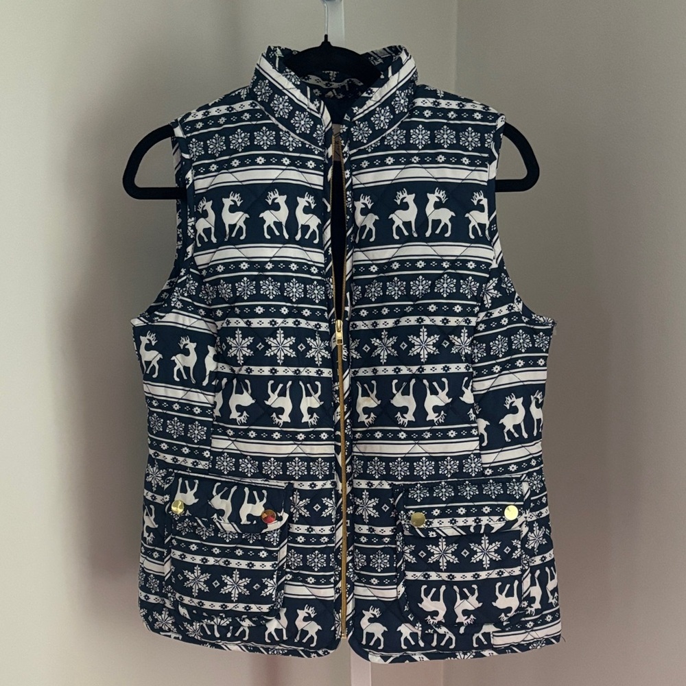 St John’s Bay Navy and White Reindeer Snowflake Quilted Puffer Vest Size Small